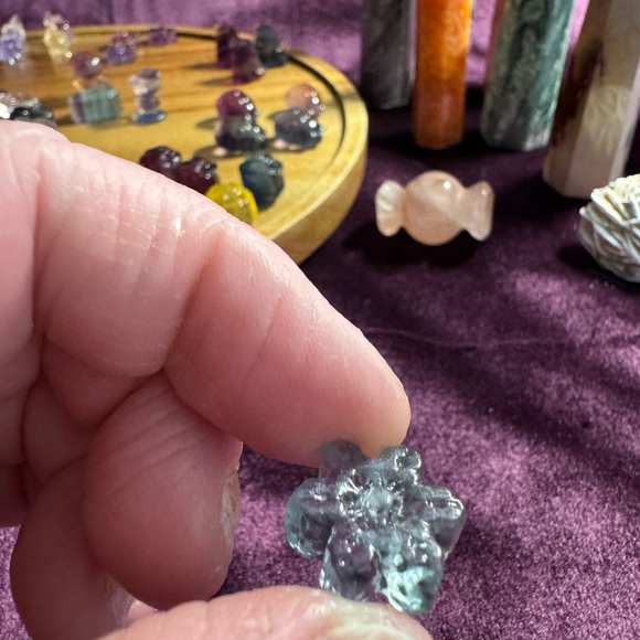 Mini Flourite Carving - Picture 7 of 16